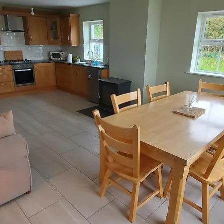 3 Bedroom House Sheeps Head * Kilcrohane